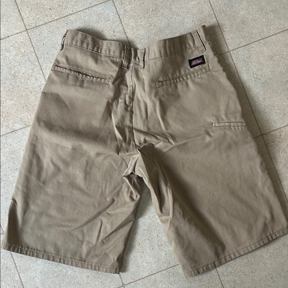 Dickies Men's Khaki Cargo Shorts - Picture 3 of 3